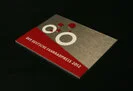 Gravierte Plakette mit Text und stilisiertem Fahrradmotiv